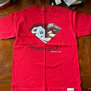 Red Diamond supply co tee size L